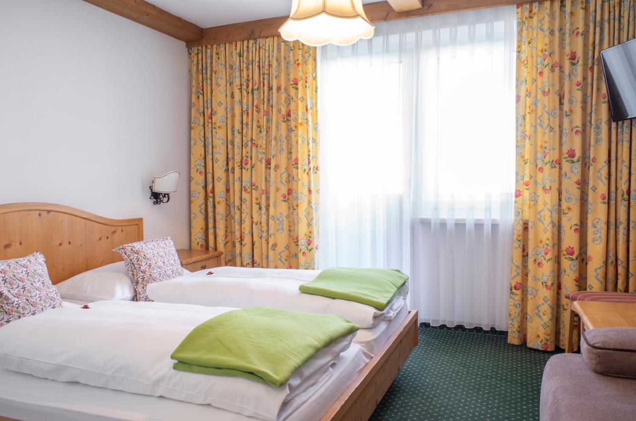 Hotel Garni Wieshof Рауріс Екстер'єр фото