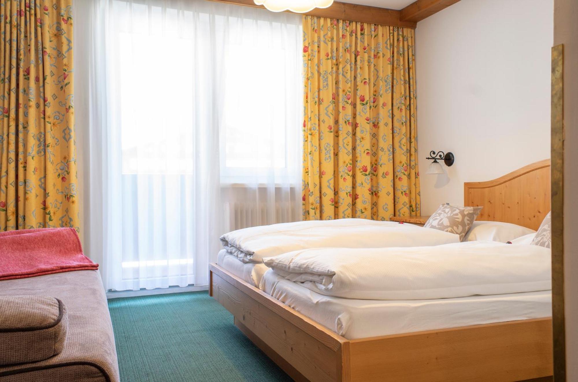 Hotel Garni Wieshof Рауріс Екстер'єр фото
