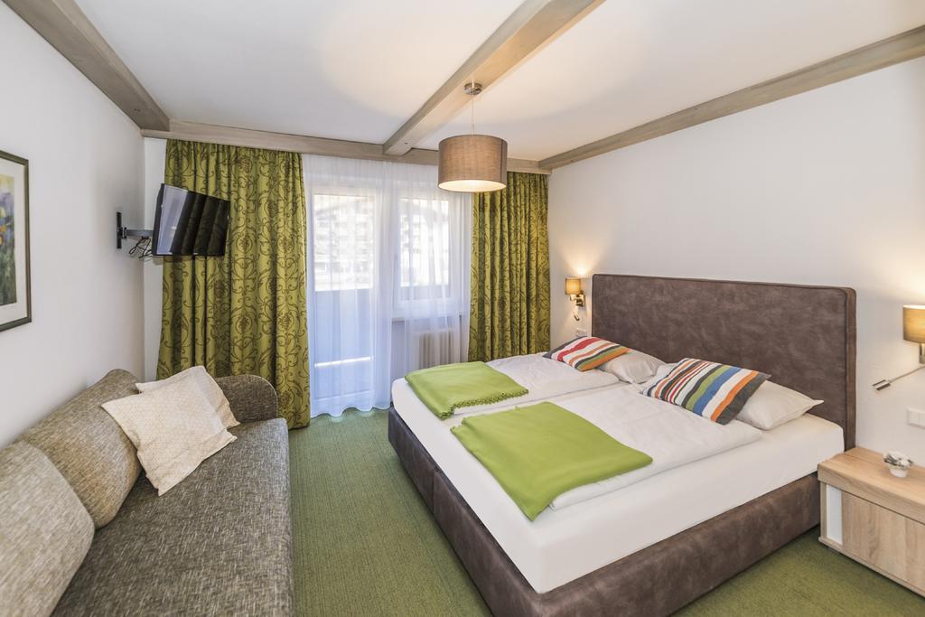 Hotel Garni Wieshof Рауріс Екстер'єр фото